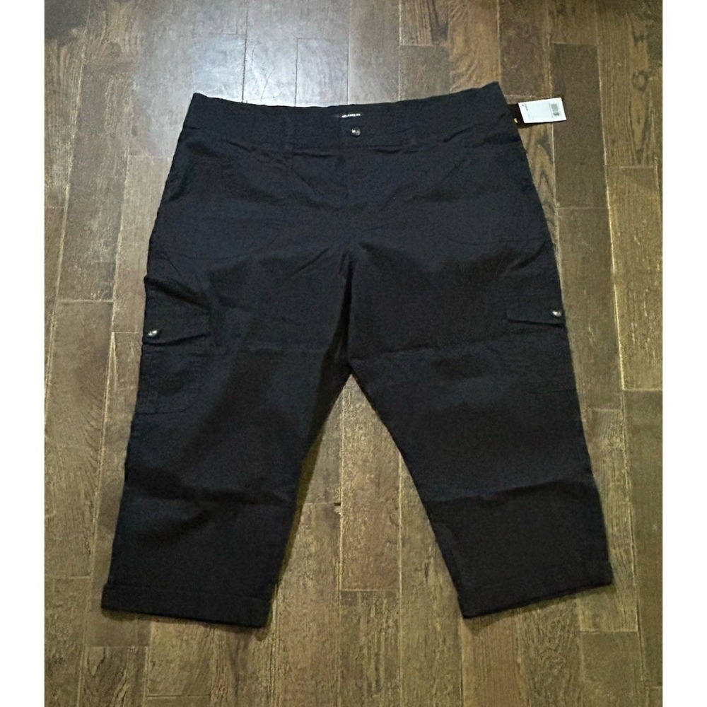 Lee Riders Mid Rise Relaxed Fit Capri Black Size 18 NWT
